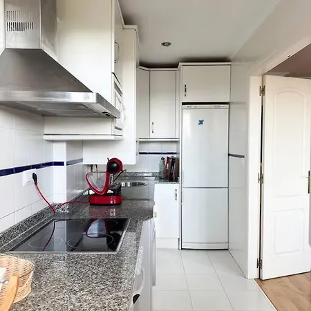 Apartamento En La Playa Mogro Con Parking Privado * Miengo