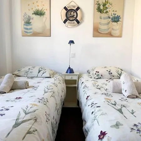 Apartamento En La Playa Mogro Con Parking Privado Apartment *