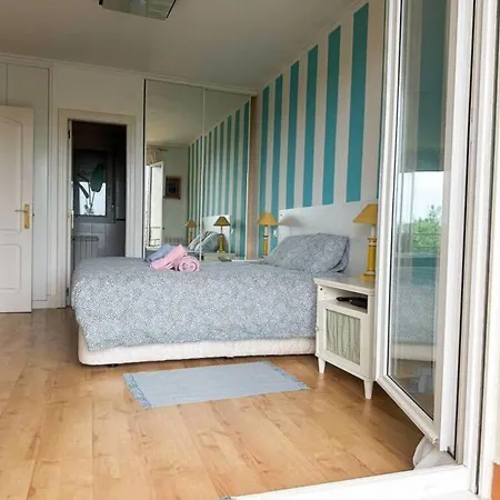 Apartamento En La Playa Mogro Con Parking Privado Apartment *